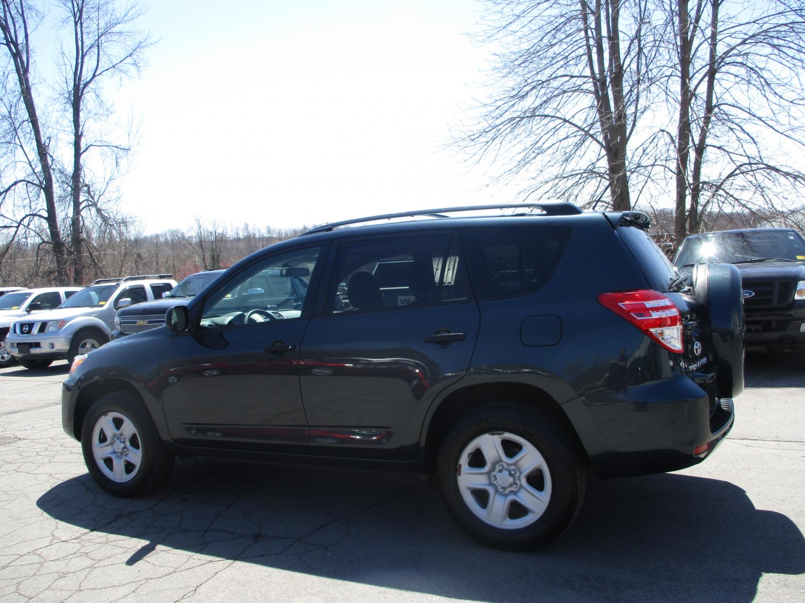 2010 Toyota Rav 4 base